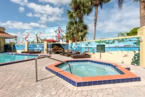 Clarion Inn & Suites Kissimmee-Lake Buena Vista South - Piscine