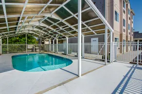 Quality Inn & Suites Bristol North - Pool