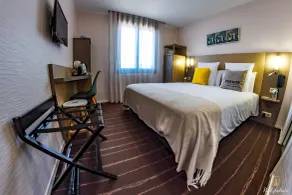 Logis Hôtel du Parc - Room