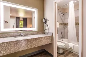 Econo Lodge Inn & Suites Murfreesboro Shopping District - Chambre