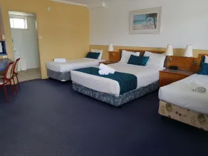 The Q Motel Rockhampton - Zimmer