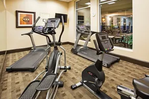 Holiday Inn Hotel & Suites Beaufort at Highway 21 by IHG - Salle de remise en forme