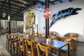 Yello Hotel Manggarai - Restaurant