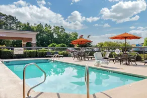 Hampton Inn Adel - Piscine