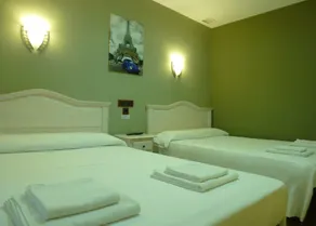 Hostal Regio - Room