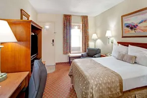 Ramada by Wyndham West Memphis - Chambre