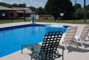 The Golf Inn at QC Resort and RV - Pool