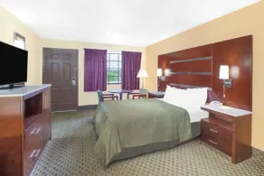 Days Inn by Wyndham Fayetteville - Zimmer