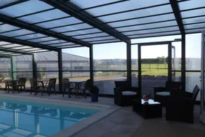 Logis Jum'Hotel - Piscina