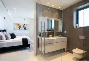 Sea-Breeze Penthouse with Jacuzzi - Camera