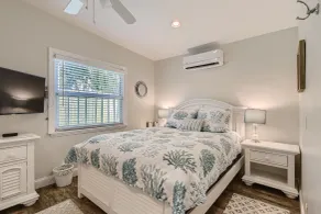 Nini's Cottage - Family-Friendly Pool Days and Cabana Nights Await - Zimmer