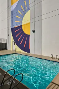 Hotel Zessa Orange County Airport, a DoubleTree by Hilton - Pool