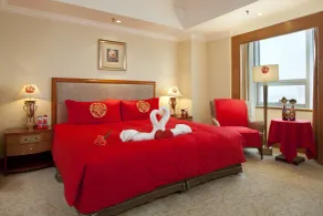 Crowne Plaza Qingdao by IHG - Room