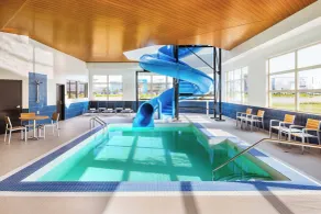 Delta Hotels by Marriott Grande Prairie Airport - Pool