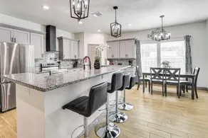 Walk to Parks & Dining! Universal City Home - Interiør
