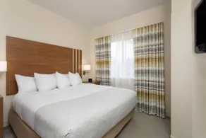 Hawthorn Extended Stay by Wyndham Naples - Chambre