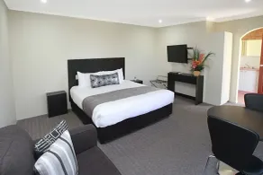 Twofold Bay Motor Inn - Room
