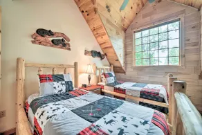 Franklin Cabin Surrounded by Smoky Mountains! - Zimmer