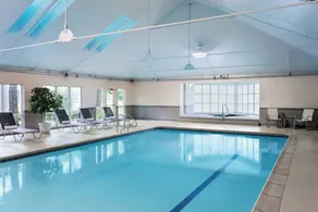 Delta Hotels by Marriott Burlington - Piscine