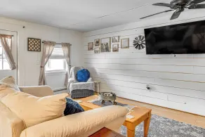 Cozy Vermont Escape - Patio, Lake & Mountain Views - Interiør