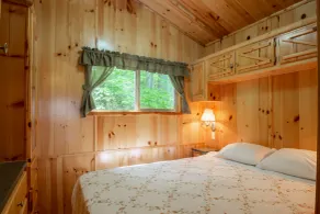 Blackhawk RV Campground Cabin 1 - Chambre