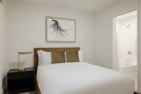 Reside NoMa, a Wyndham Residence - Rum