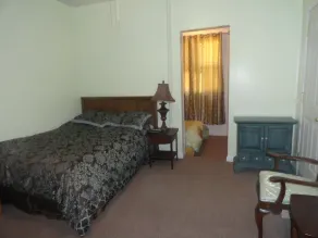 Delz Bed & Breakfast - Room