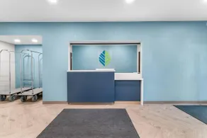 WoodSpring Suites Harrisburg Carlisle - Hall