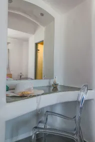 Aspronisi Luxury Villa with Caldera View - Rom