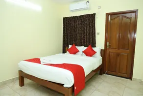 Martine's Residency - Room