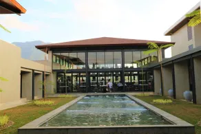 Hotel Santika Premiere Garut - Pool
