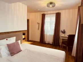 Hotel Gaststätte Weinbrücke - Room