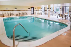 Courtyard Largo Medical Center Drive - Piscine