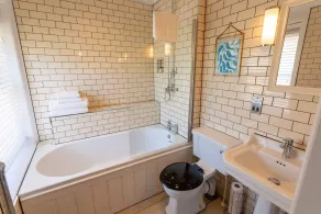 The Smugglers Inn - Bathroom