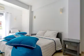Blue Waves Suites & Apartments - Chambre