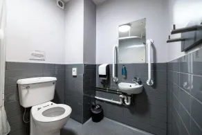 YHA Liverpool Albert Dock - Salle de bain
