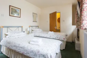 Oakwood Bed and Breakfast Heathrow - Room