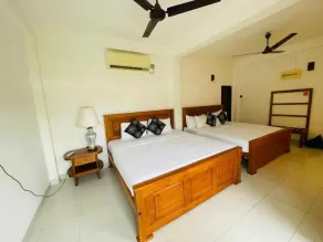 NN Beach Resort Nilaveli - Zimmer