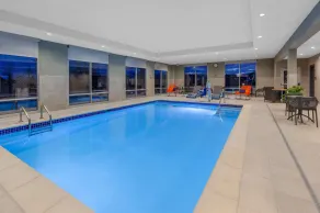 Hampton Inn & Suites Bloomfield Hills Detroit - Piscina