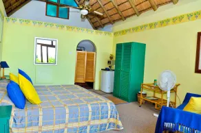 Bali at Scenic Haven Lodge in Hartbeespoort - Zimmer
