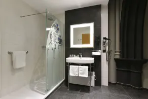 Martin's Dream Hotel - Bathroom
