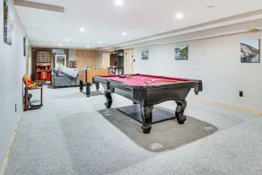 Game Room & Hot Tub! Waterfront Gem on Lake George - Parte interna