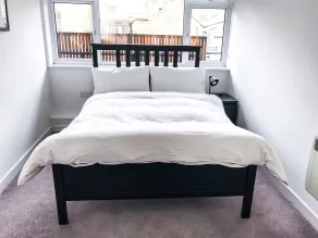 Entire 2 Bedroom Flat Next to Kings College - Værelse