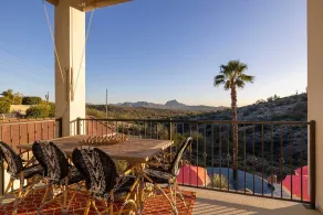 ~ 21 Mi to Scottsdale: Home w/ Infinity Pool! - Innvendig