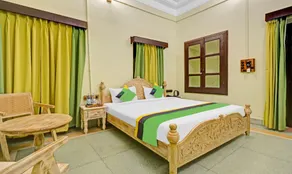 Treebo The Regal House, Near Fateh Sagar Lake - Zimmer