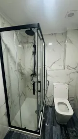 Cozy 2-Bedroom Apartment in Pontinha, Portugal - Bad