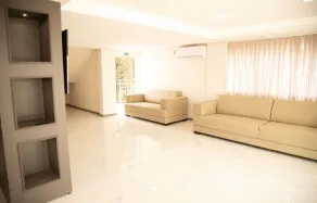 Hotel Serrano - Réception