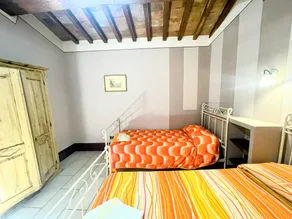 Apt 2 in Spoleto Stunning Grounds Panoramic Views all Around You! Sleeps 4 - Zimmer