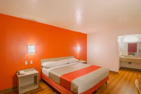 Motel 6-Lawton, OK - Chambre