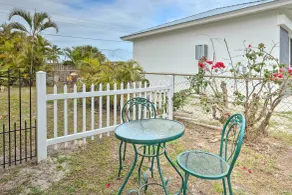 Pet-friendly Jensen Beach Home w/ Yard Near Ocean! - Interiør